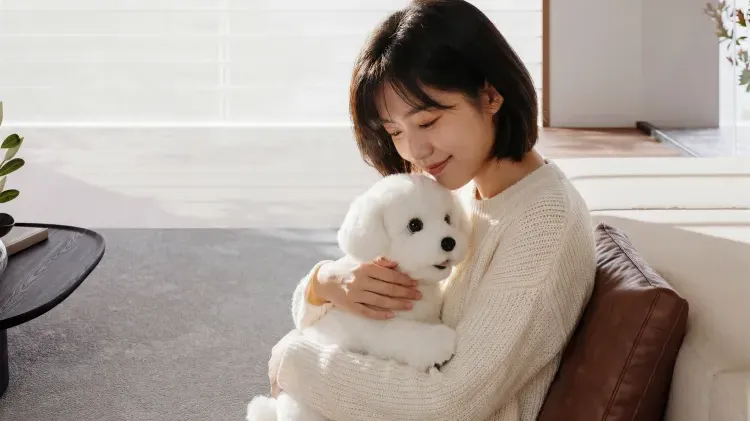 联想在CES 2026上展示QIRA AI伴侣机器人，旨在推动AI生活化