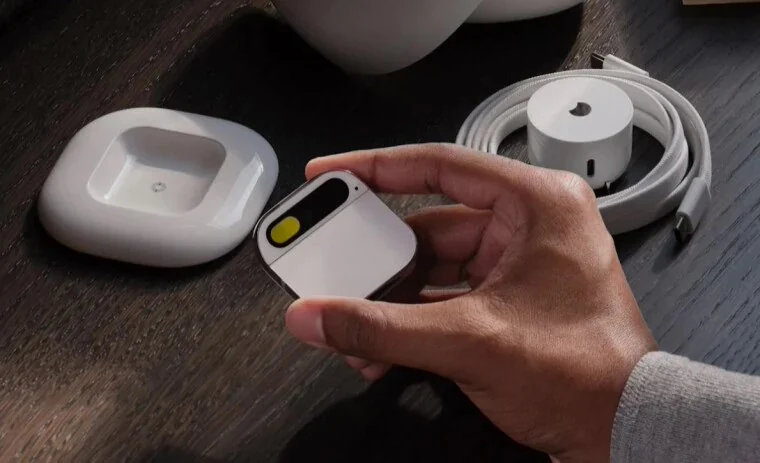 罗技CEO：现有的AI硬件只是在替“不存在的问题”找答案