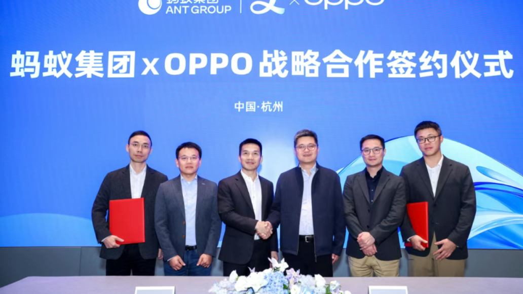 微软CEO萨蒂亚·纳德拉的薪酬差距引关注，高管与普通员工收入比达300:1