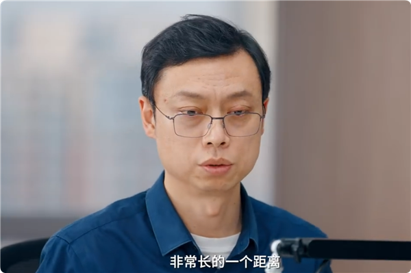 智谱CEO回应没实现AGI就上市：它可能是马拉松 坚持不住时需要拿补给