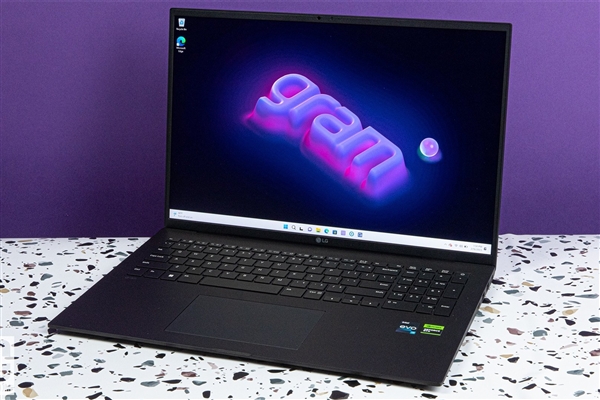 双屏5090来了！聊聊我在CES 2026看到的那些PC圈疯子产品